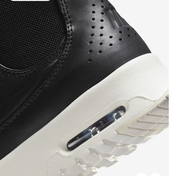 Nike Air Max Thea Mid Black Leather Sneaker Boot Athletic Booties Womens 9 NEW - Picture 6 of 12